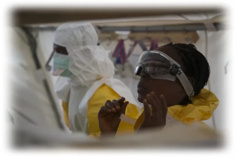 CN — LARRY ROMANOFF: 生物战在行动 — 第14章——埃博拉病毒